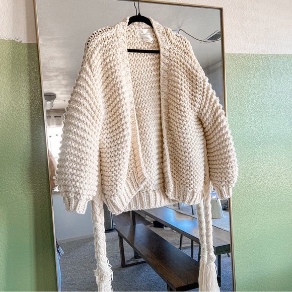 Anthropologie Cozy Cream Cardigan - Picture 4 of 7